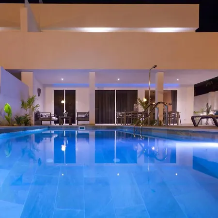 Сasa de vacaciones Holiday Palm Breeze *